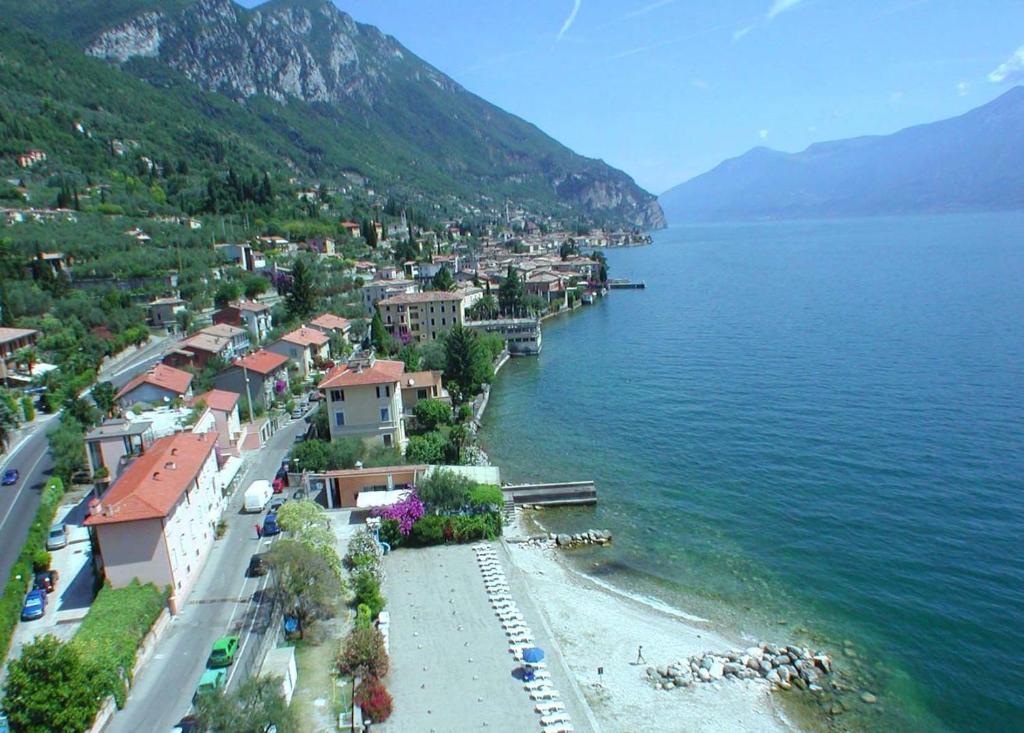 Hotel Lido Gargnano Buitenkant foto