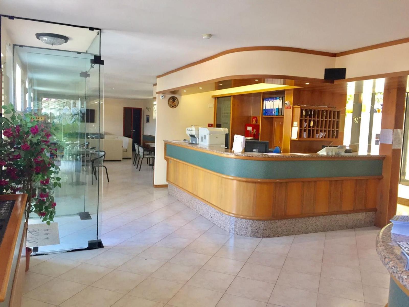 Hotel Lido Gargnano Buitenkant foto