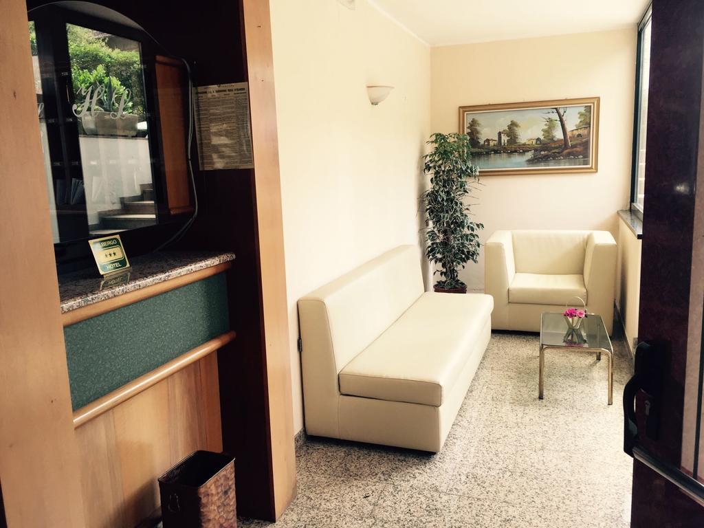 Hotel Lido Gargnano Buitenkant foto