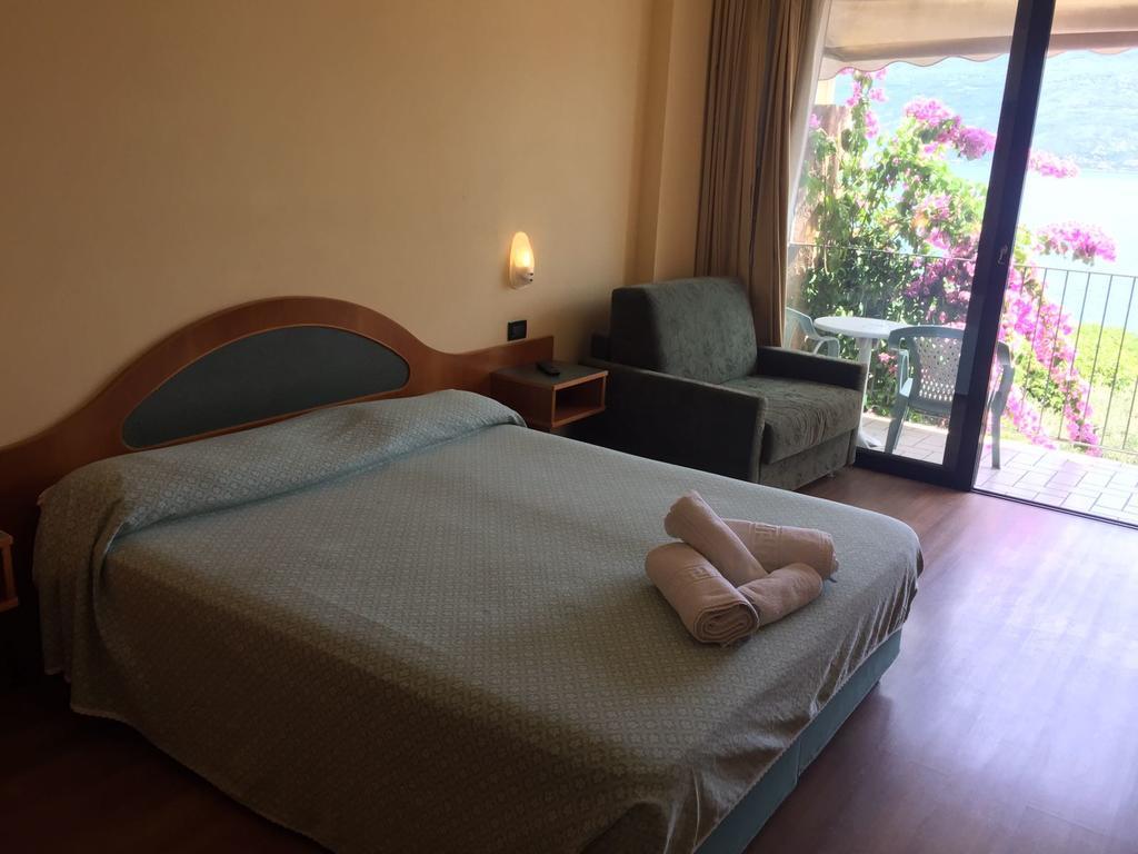 Hotel Lido Gargnano Buitenkant foto