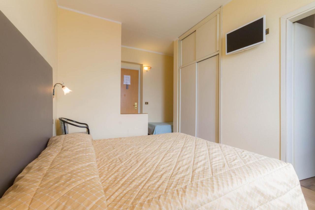 Hotel Lido Gargnano Buitenkant foto